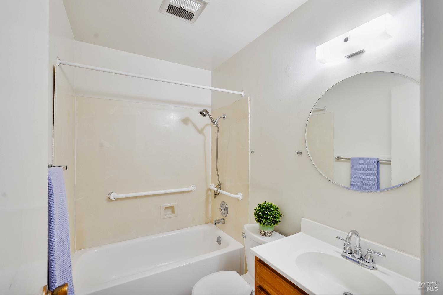 118 Rainier Circle Vacaville CA 95687