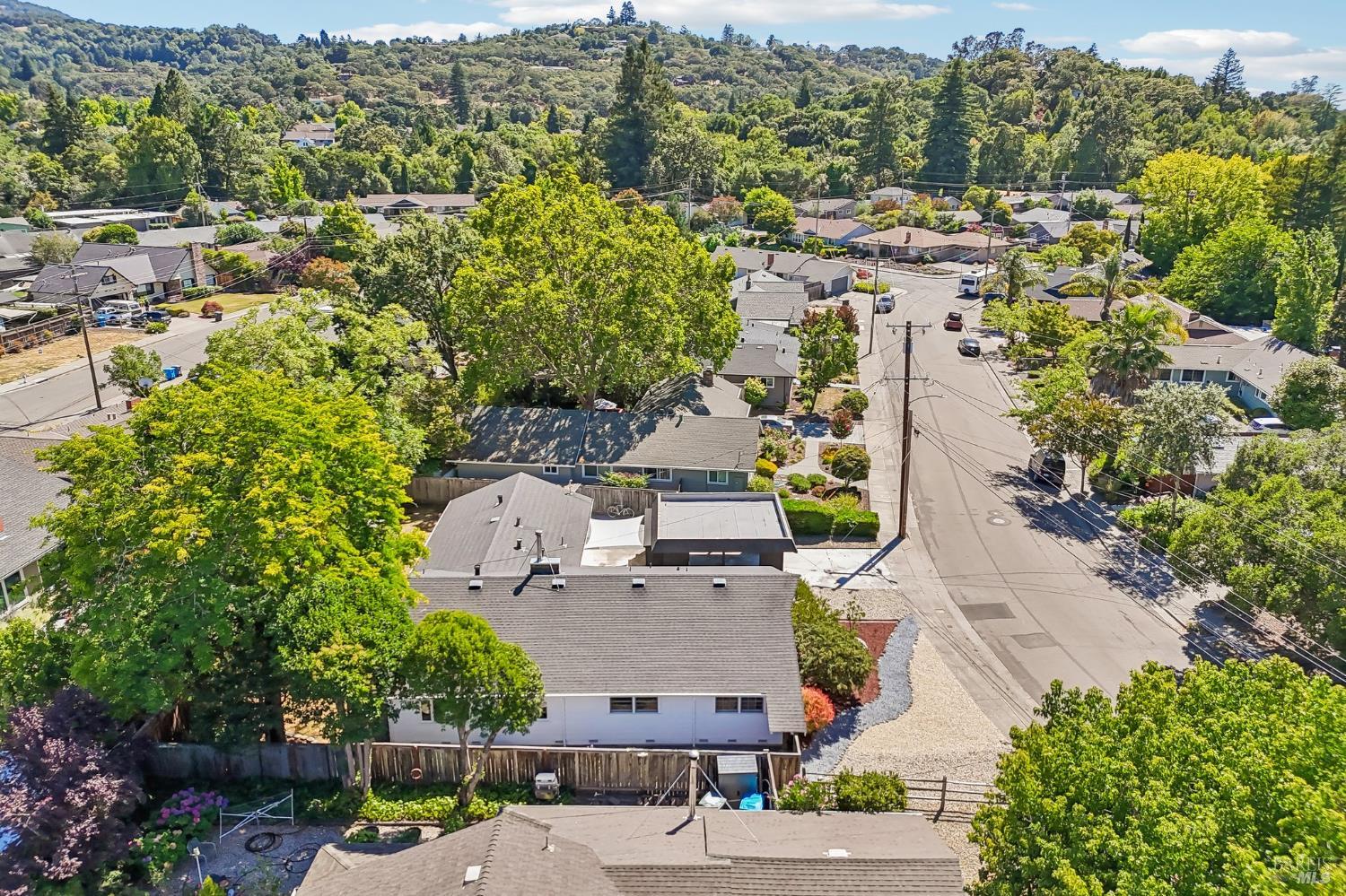 3542 Fir Drive Santa Rosa CA 95405