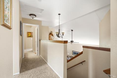 105 William Circle Cloverdale CA 95425