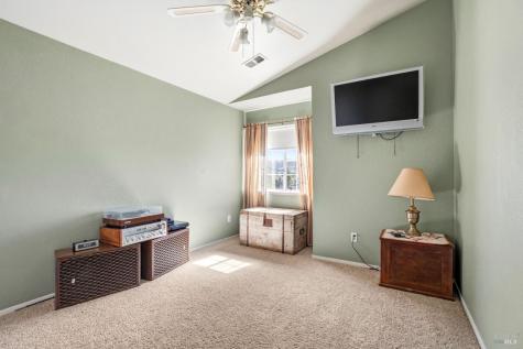 105 William Circle Cloverdale CA 95425