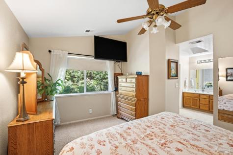 105 William Circle Cloverdale CA 95425