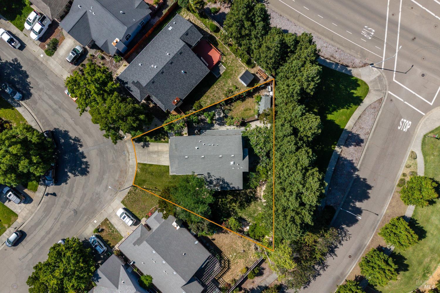 105 William Circle Cloverdale CA 95425
