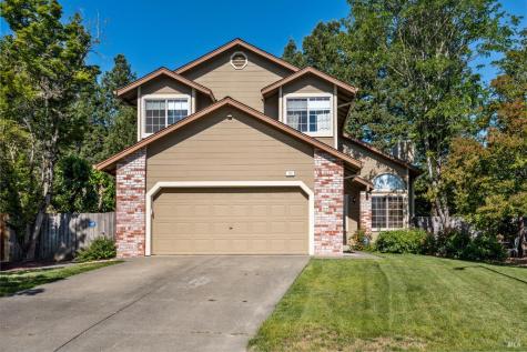 105 William Circle Cloverdale CA 95425
