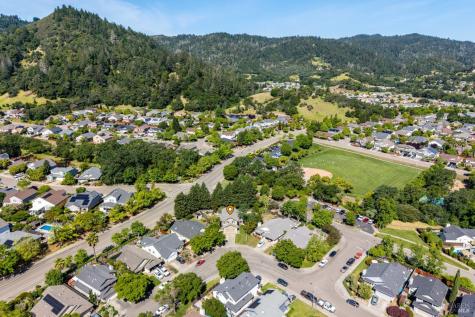 105 William Circle Cloverdale CA 95425