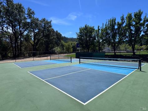 105 William Circle Cloverdale CA 95425