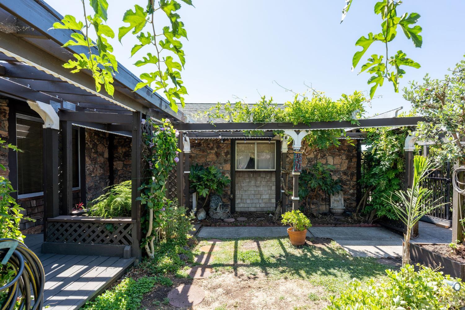 8490 Linden Avenue Cotati CA 94931