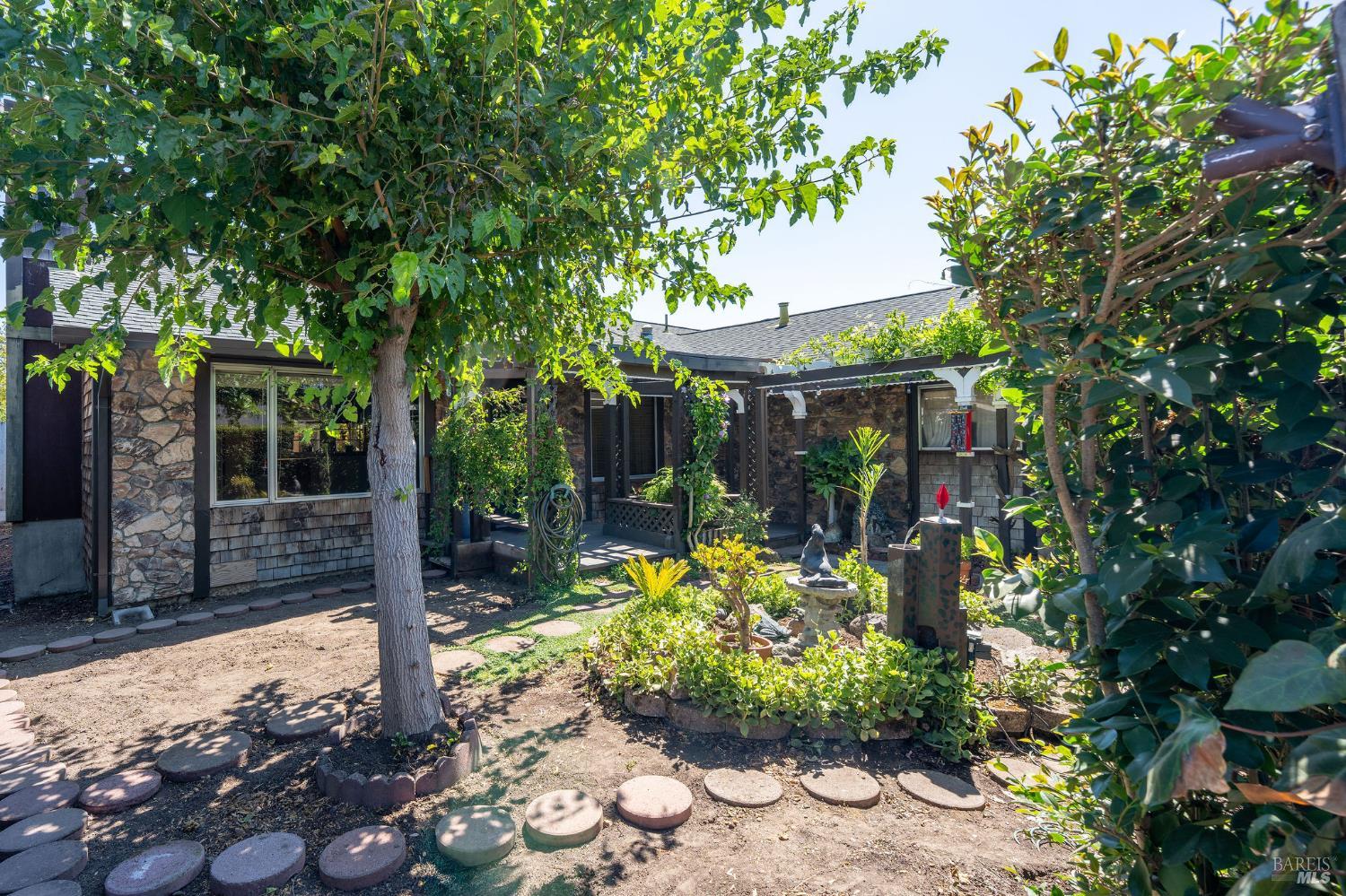 8490 Linden Avenue Cotati CA 94931