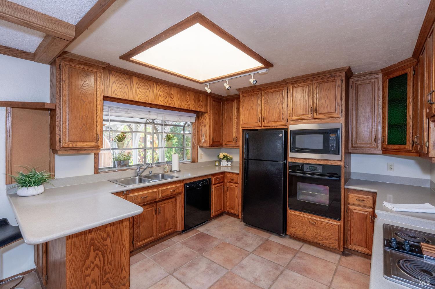 8490 Linden Avenue Cotati CA 94931