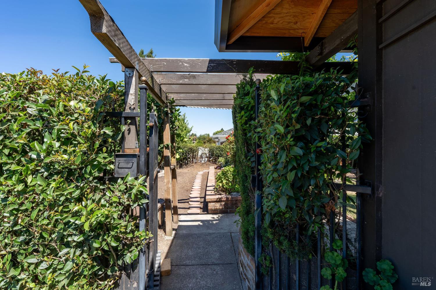 8490 Linden Avenue Cotati CA 94931