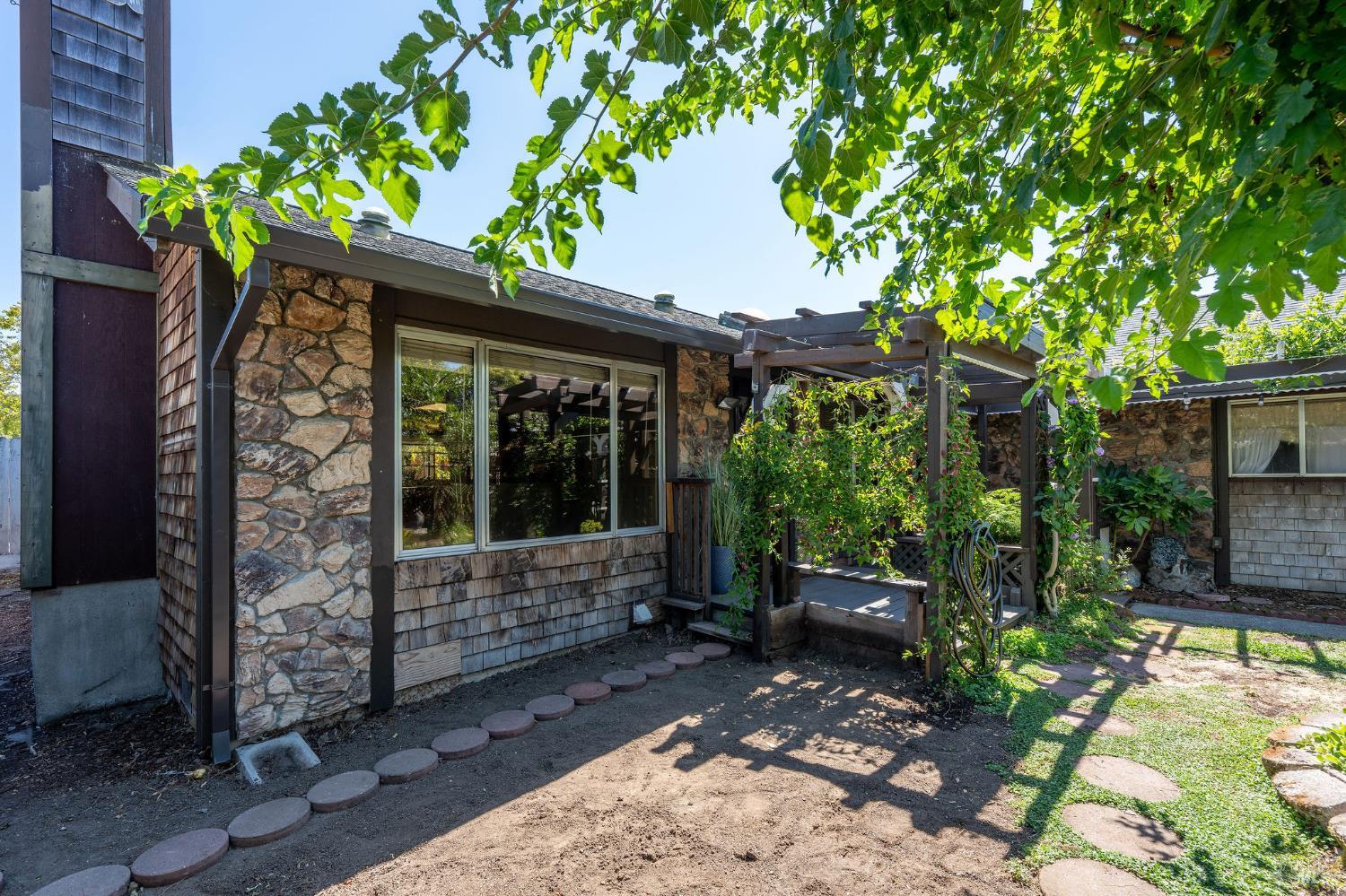 8490 Linden Avenue Cotati CA 94931