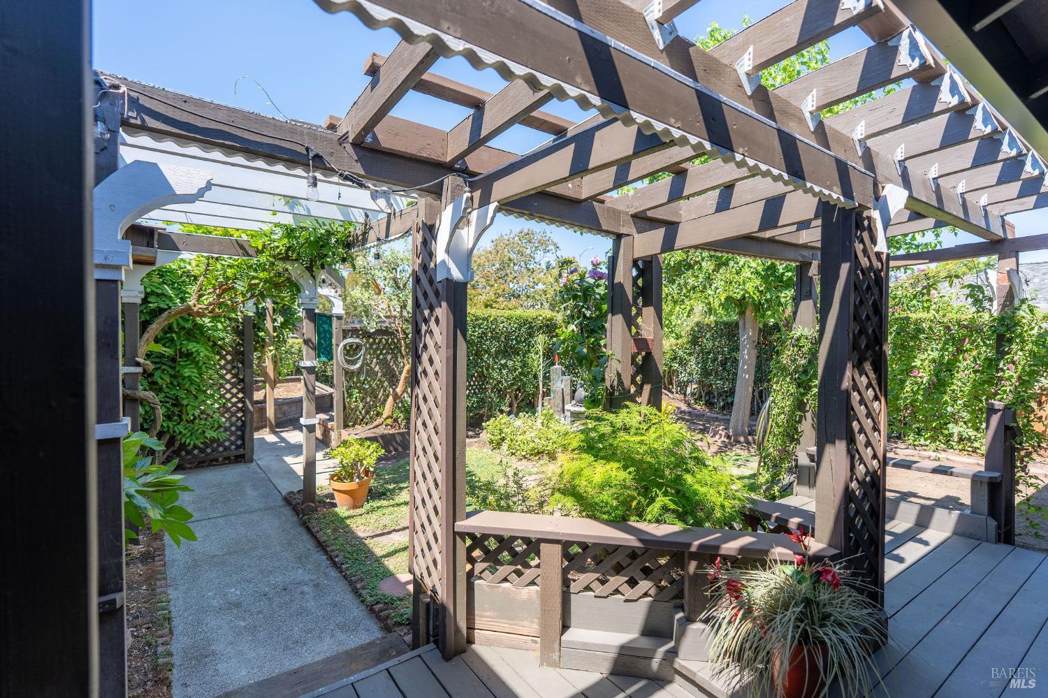 8490 Linden Avenue Cotati CA 94931