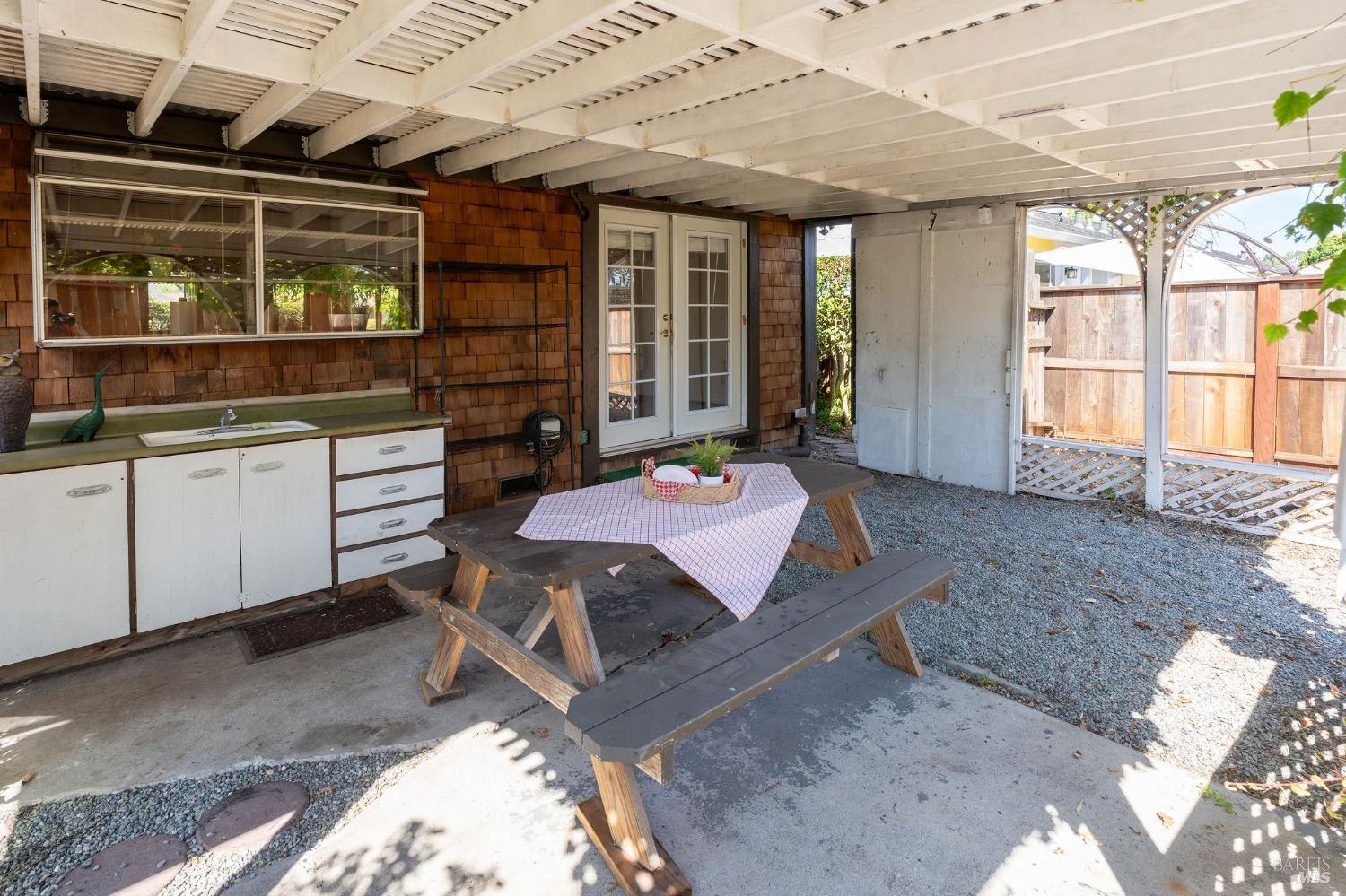 8490 Linden Avenue Cotati CA 94931