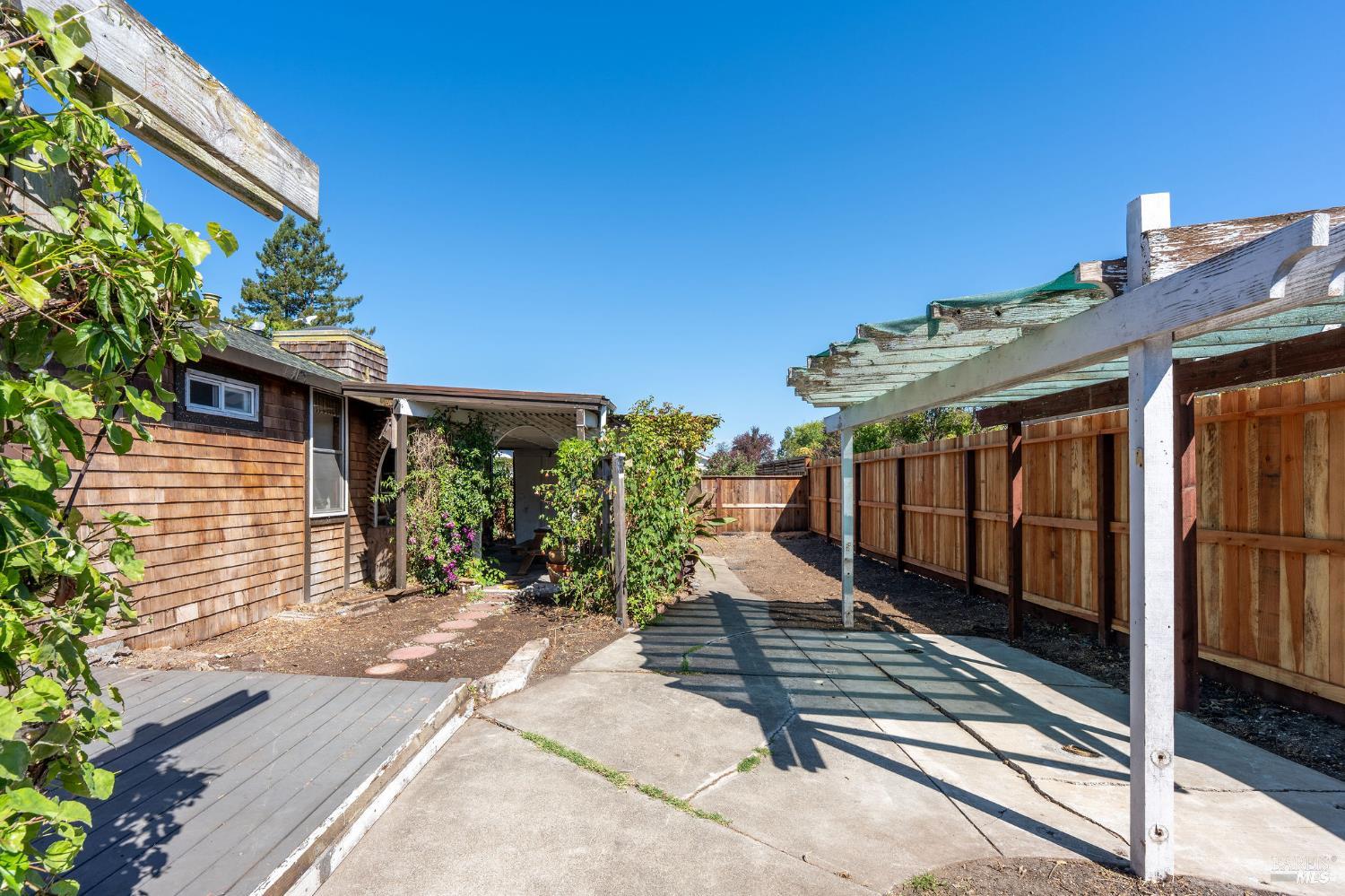 8490 Linden Avenue Cotati CA 94931