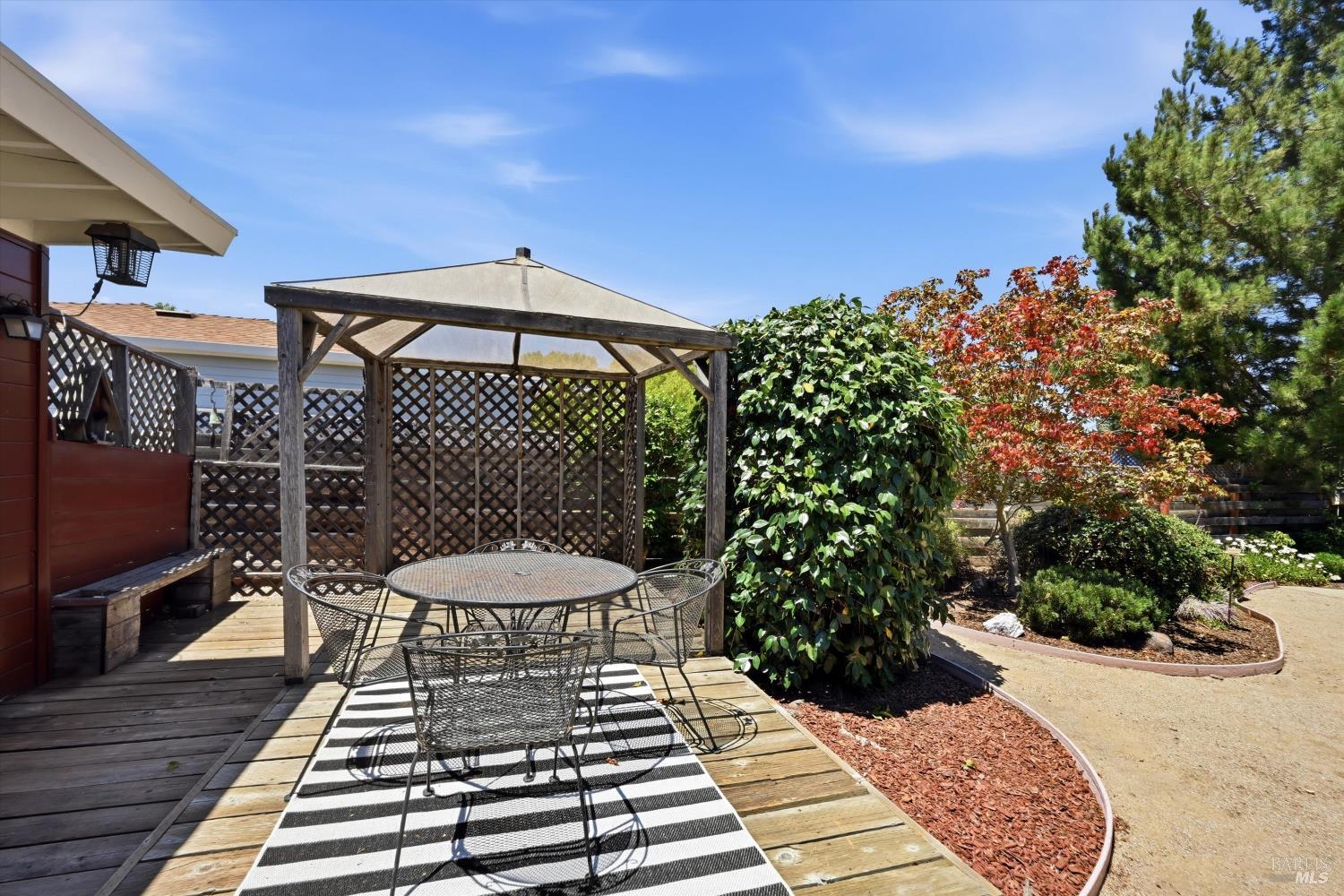 1722 Sierra Avenue Napa CA 94558