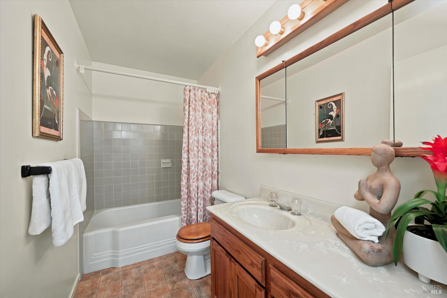 1722 Sierra Avenue Napa CA 94558