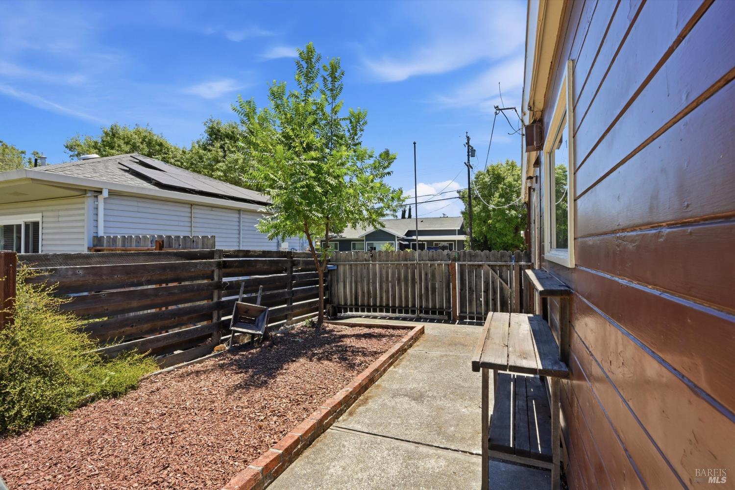 1722 Sierra Avenue Napa CA 94558