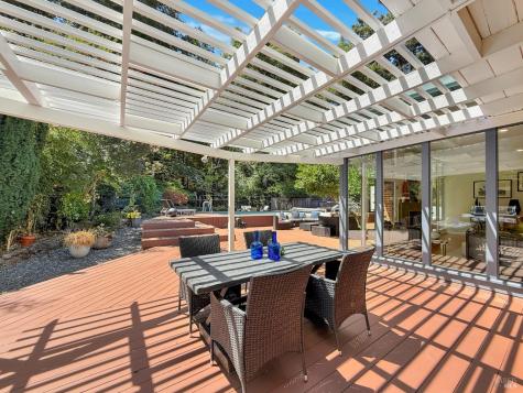 16100 Brookdale Drive Guerneville CA 95446