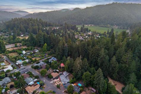 16100 Brookdale Drive Guerneville CA 95446