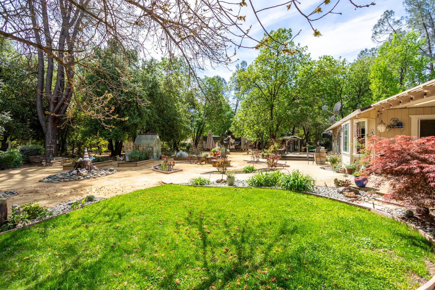 12805 Melonbank Drive Redding CA 96003