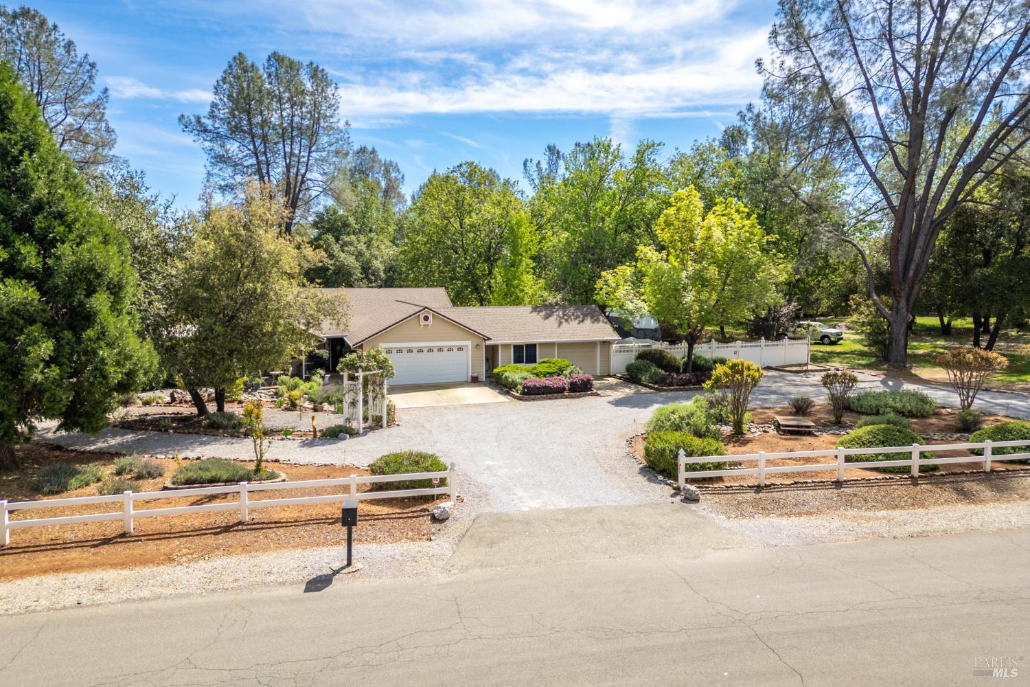 12805 Melonbank Drive Redding CA 96003