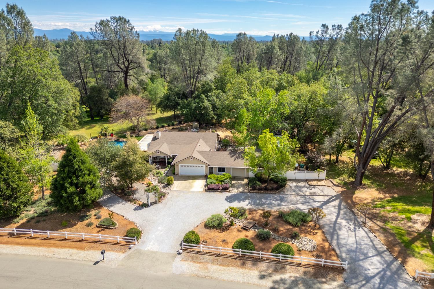 12805 Melonbank Drive Redding CA 96003