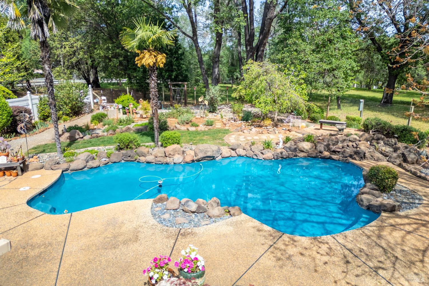 12805 Melonbank Drive Redding CA 96003