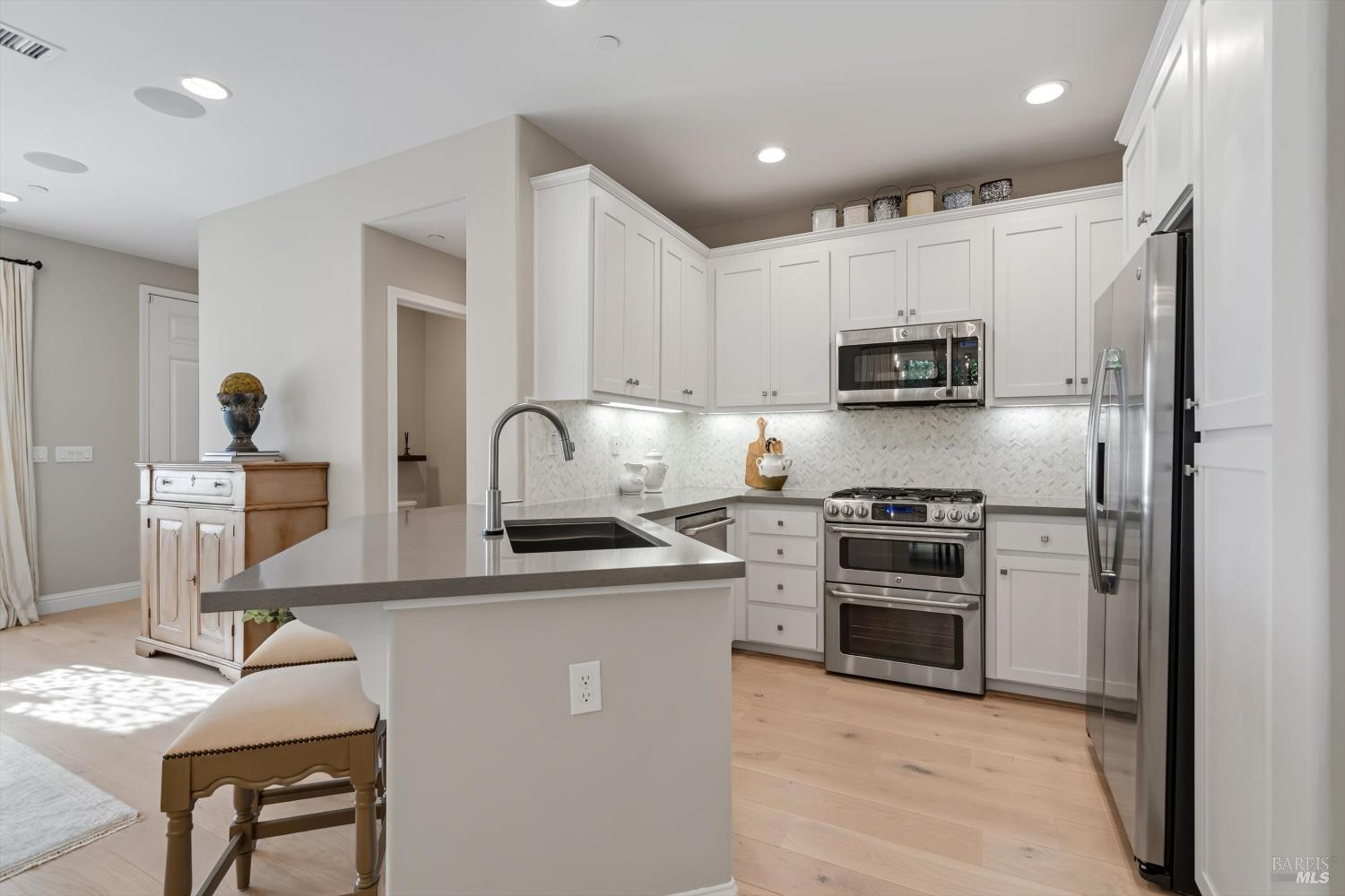 114 Lavender Circle Healdsburg CA 95448