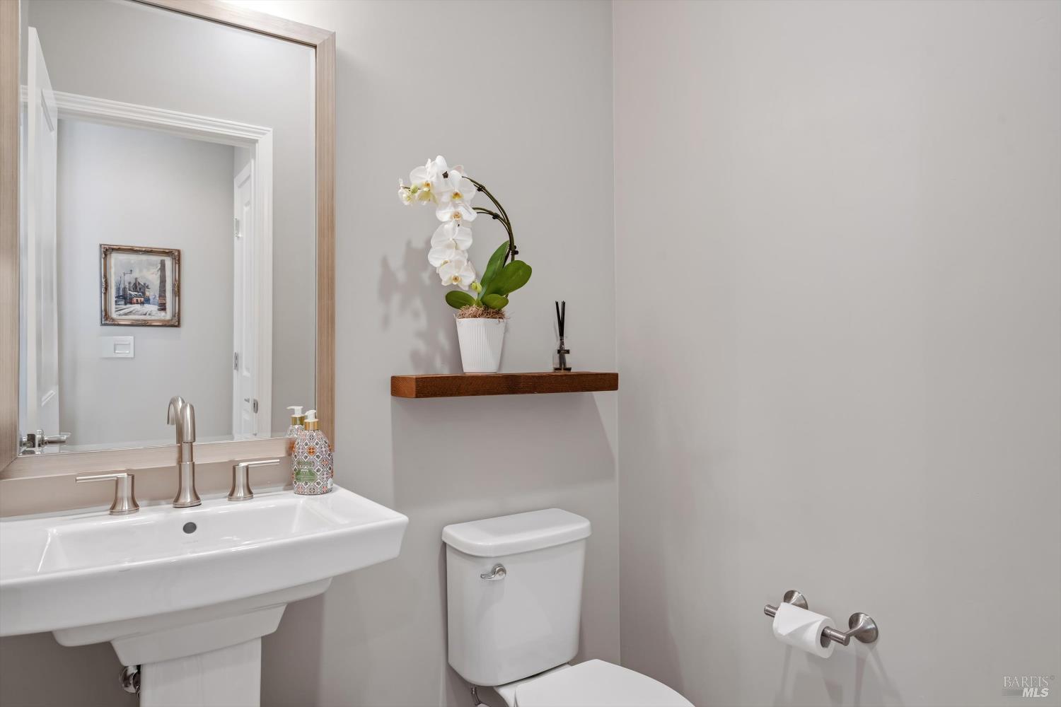 114 Lavender Circle Healdsburg CA 95448
