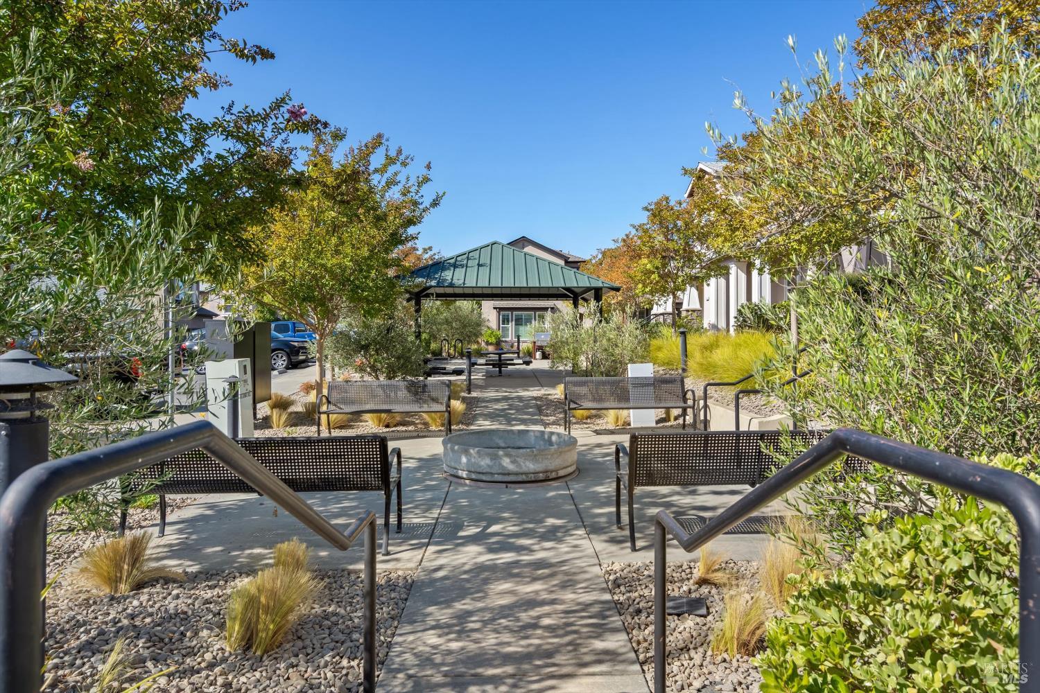 114 Lavender Circle Healdsburg CA 95448