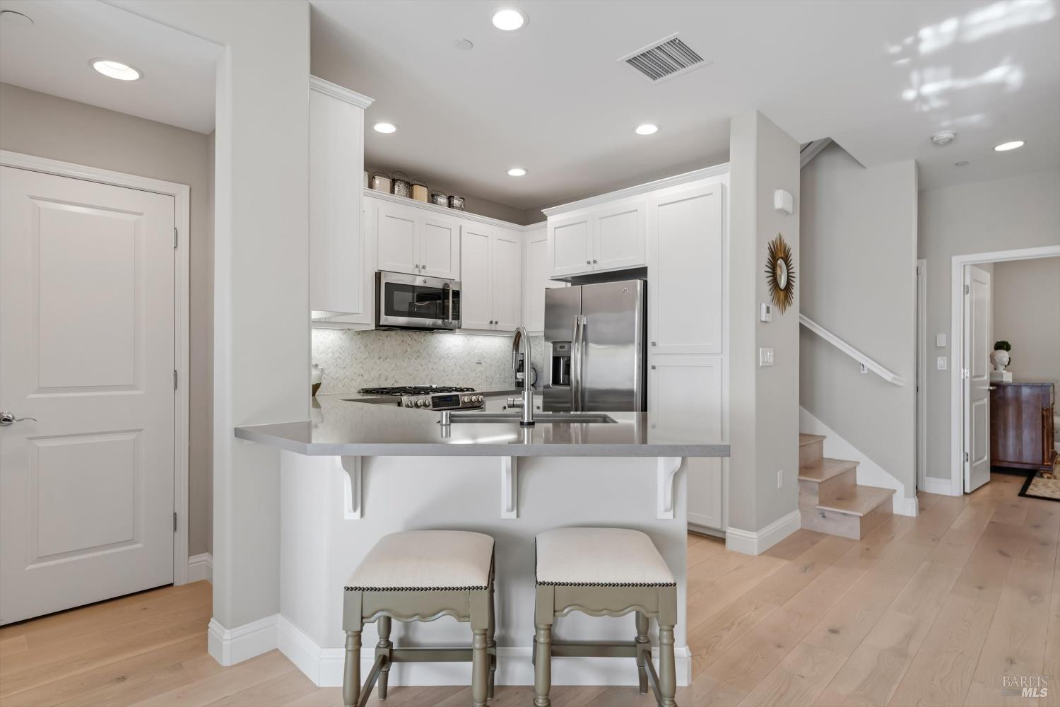 114 Lavender Circle Healdsburg CA 95448