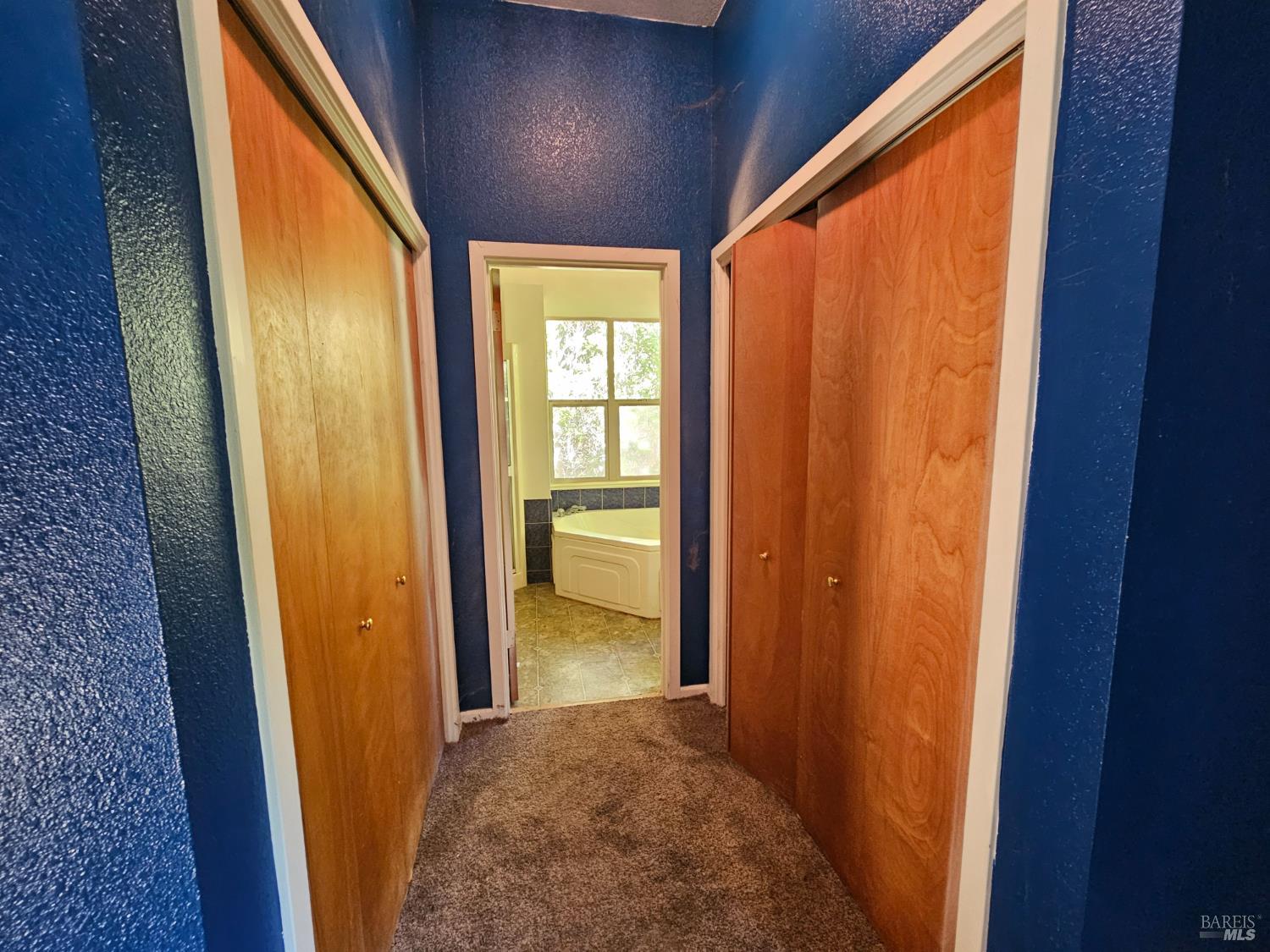 27651 Skyview Road Willits CA 95490