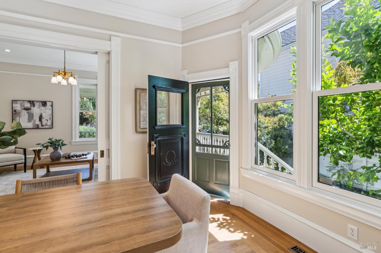 325 Fitch Street Healdsburg CA 95448