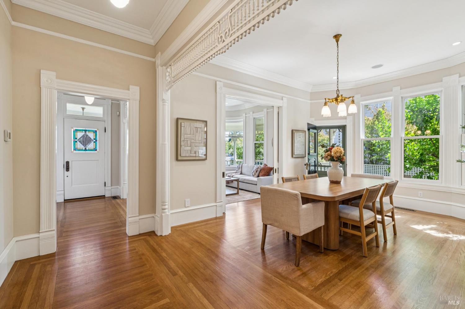 325 Fitch Street Healdsburg CA 95448
