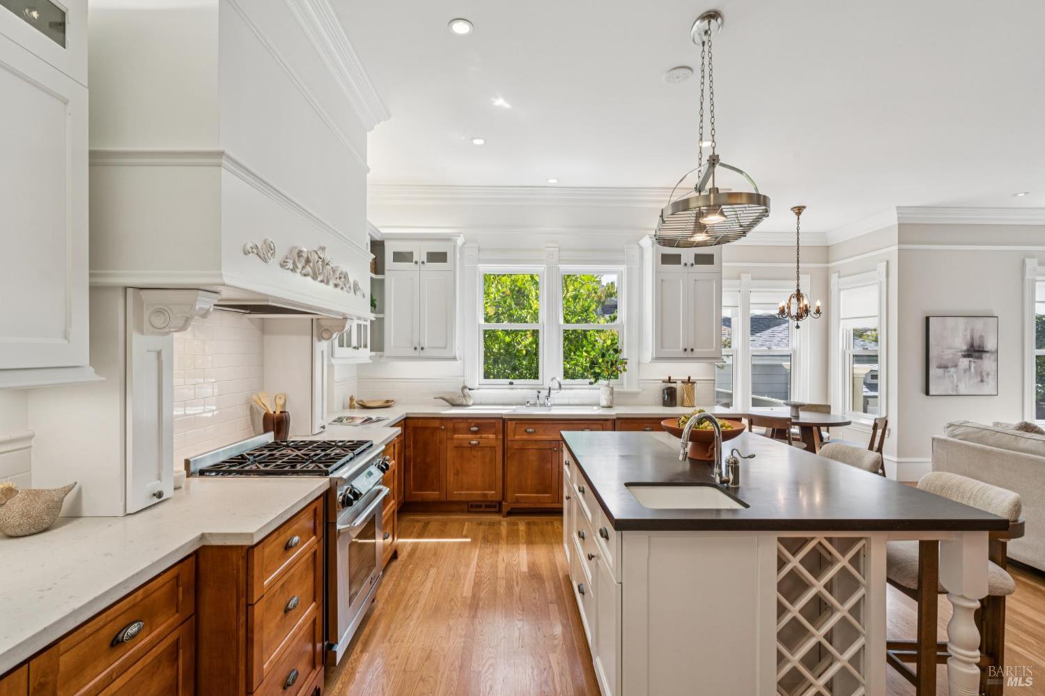 325 Fitch Street Healdsburg CA 95448