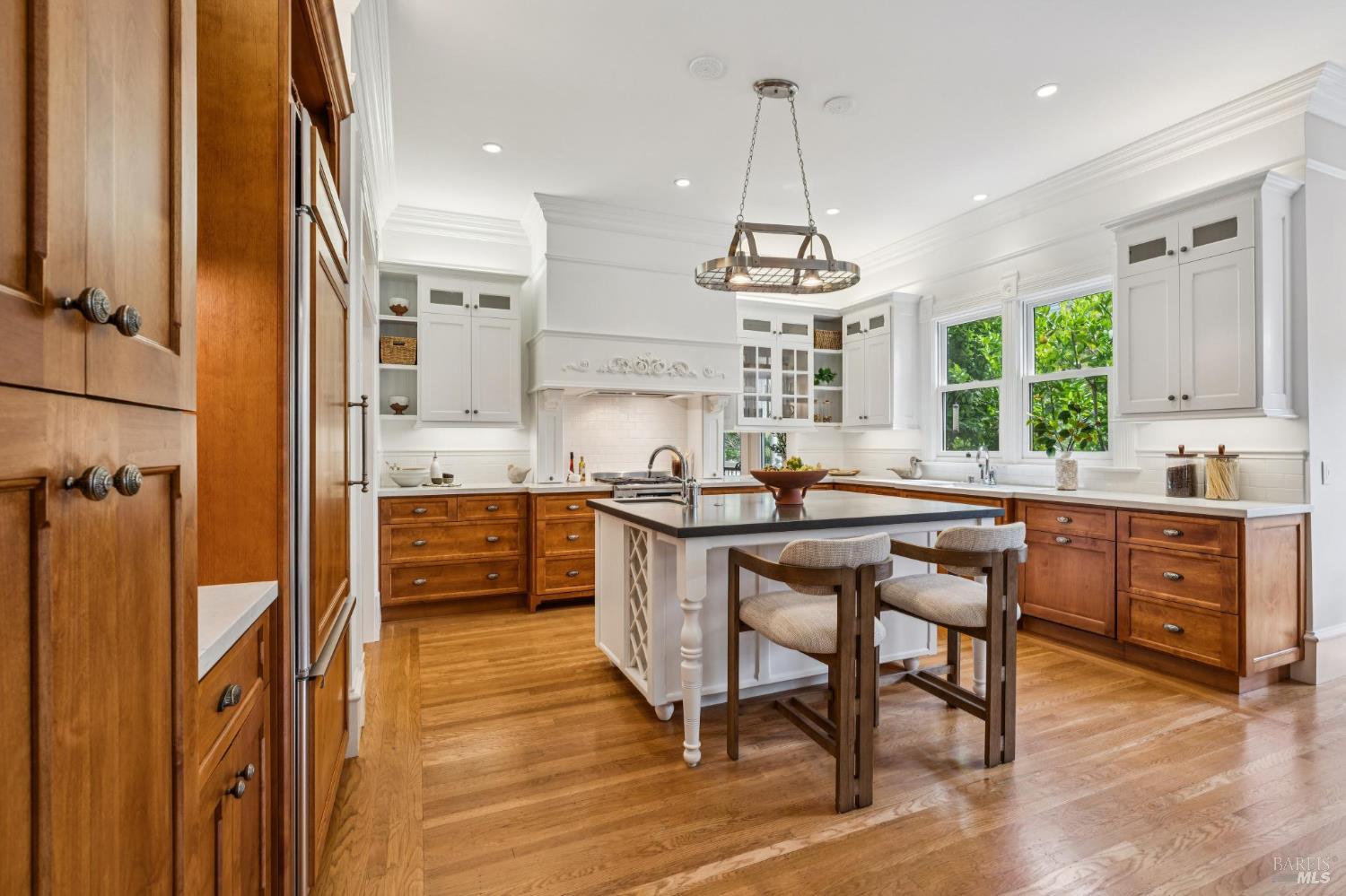 325 Fitch Street Healdsburg CA 95448
