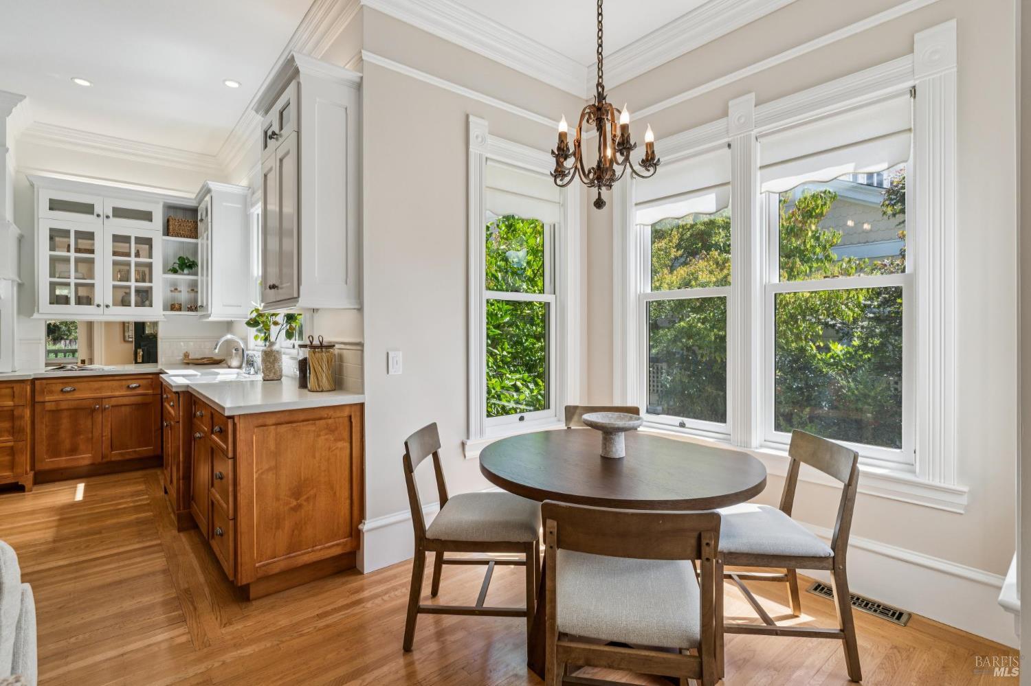 325 Fitch Street Healdsburg CA 95448