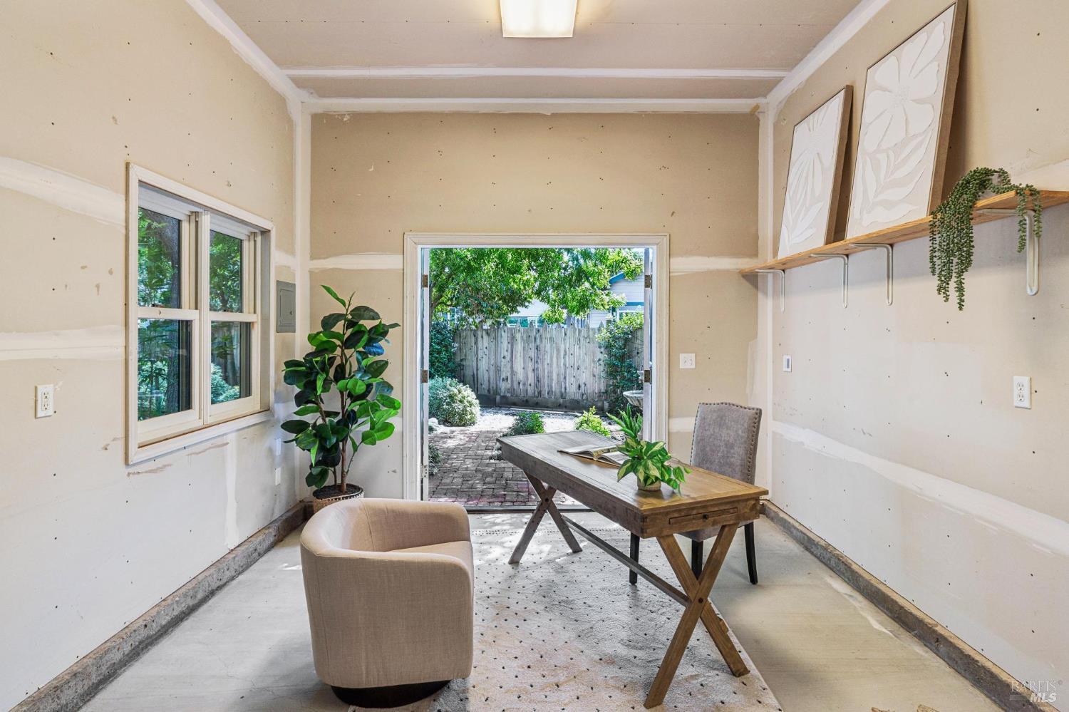 325 Fitch Street Healdsburg CA 95448