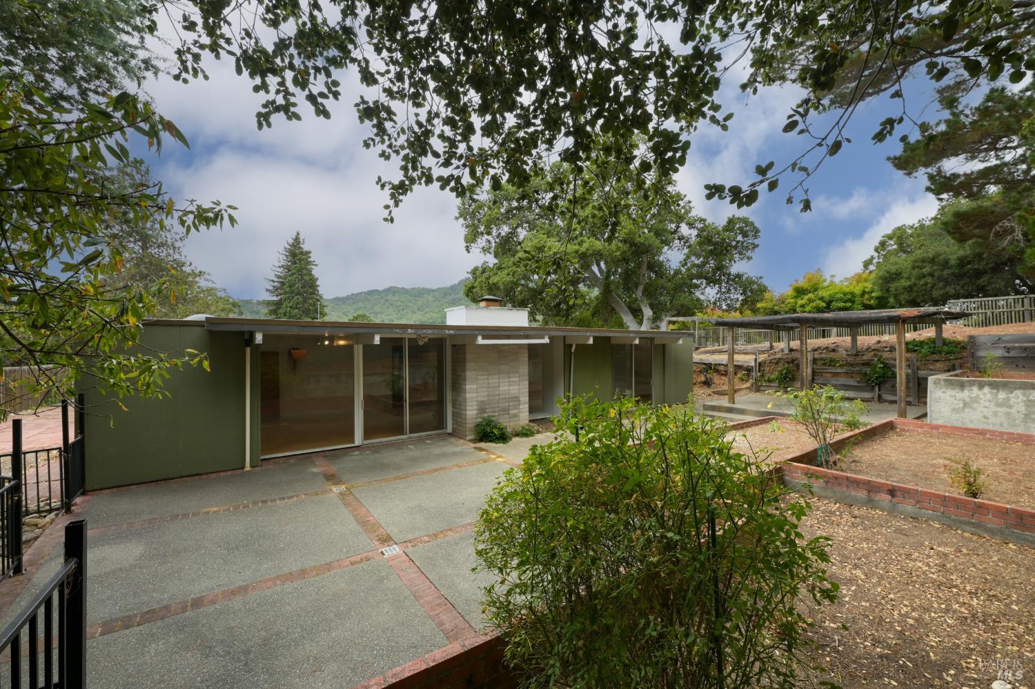 256 Mount Shasta Drive San Rafael CA 94903
