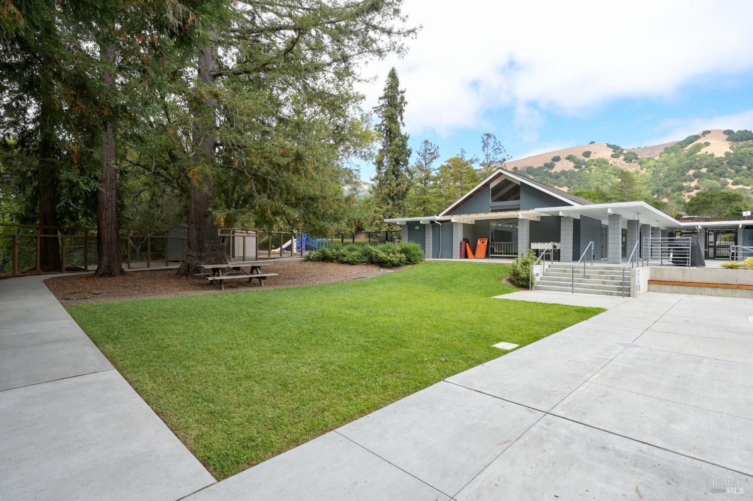 256 Mount Shasta Drive San Rafael CA 94903