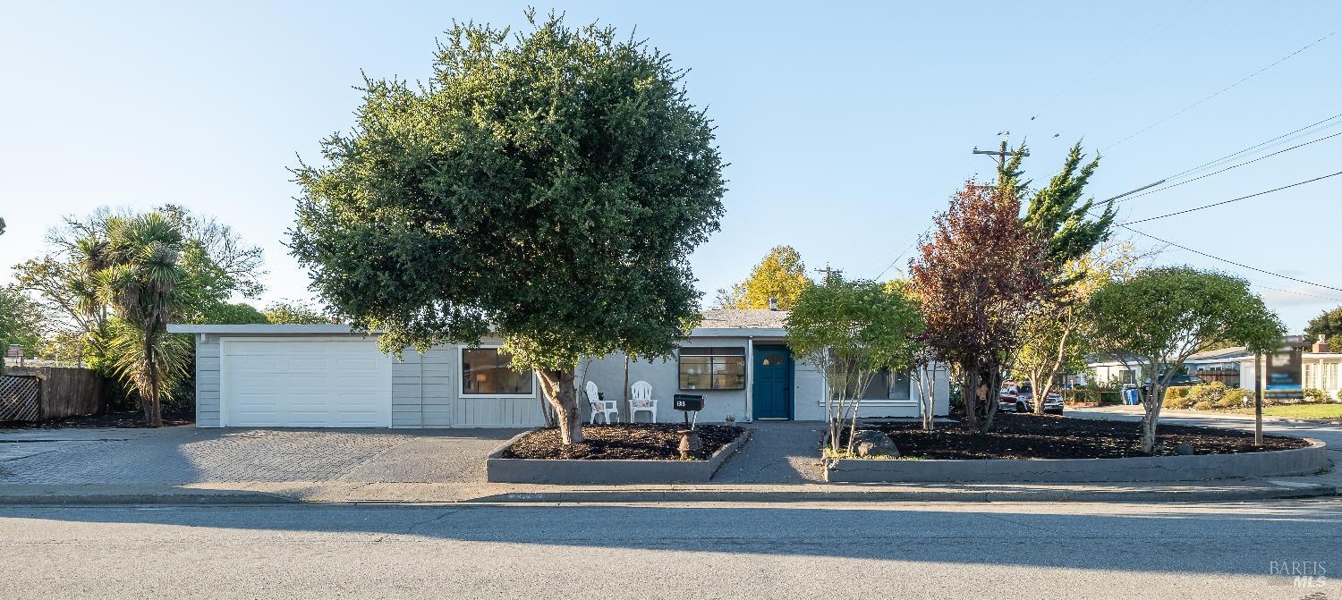 1313 Mcgregor Avenue Petaluma CA 94954