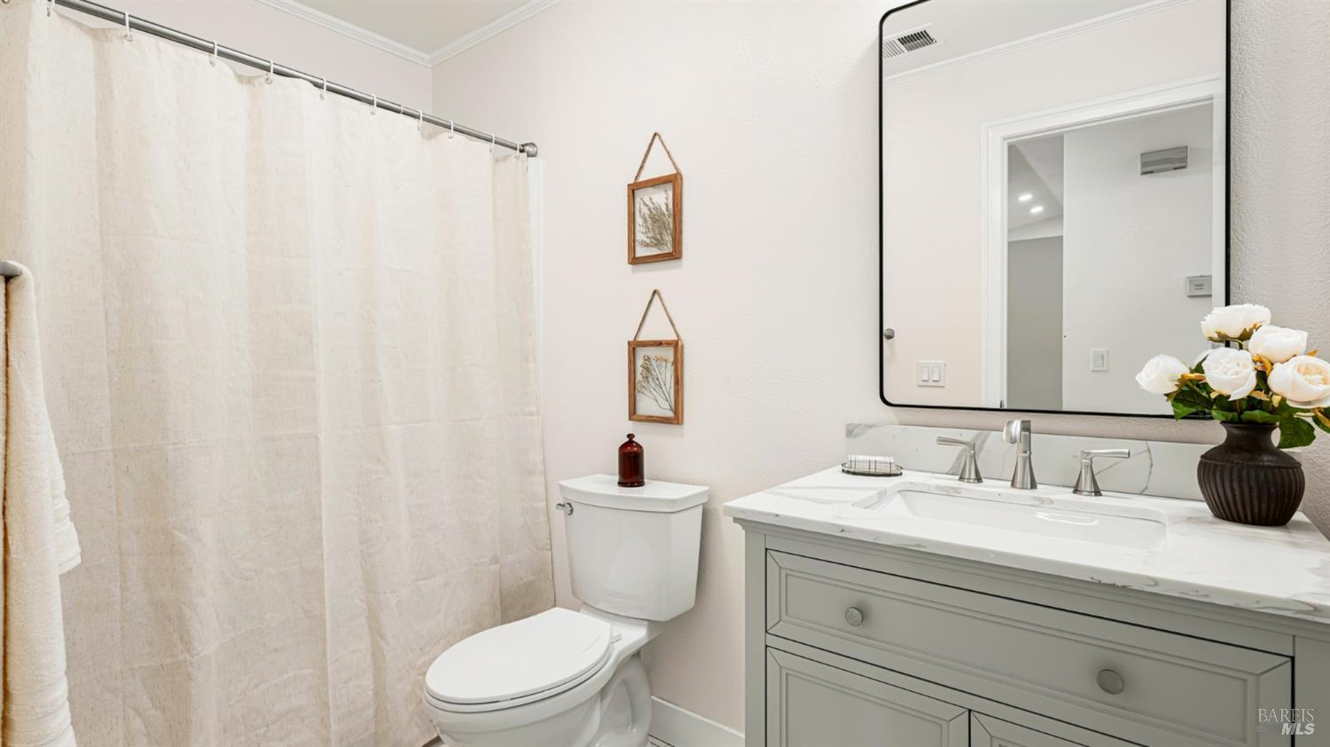 9514 Lazy Creek Drive Windsor CA 95492