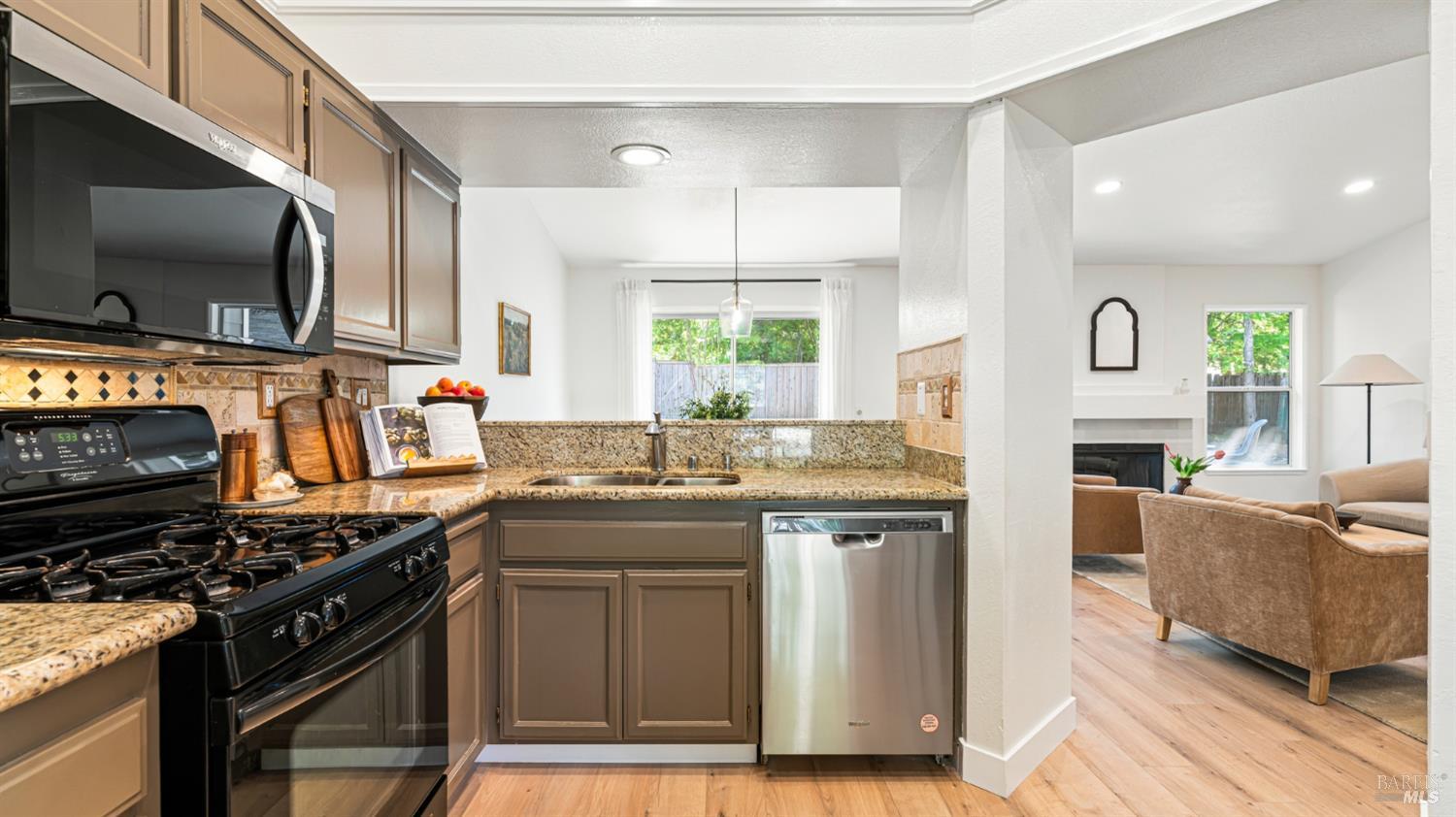9514 Lazy Creek Drive Windsor CA 95492