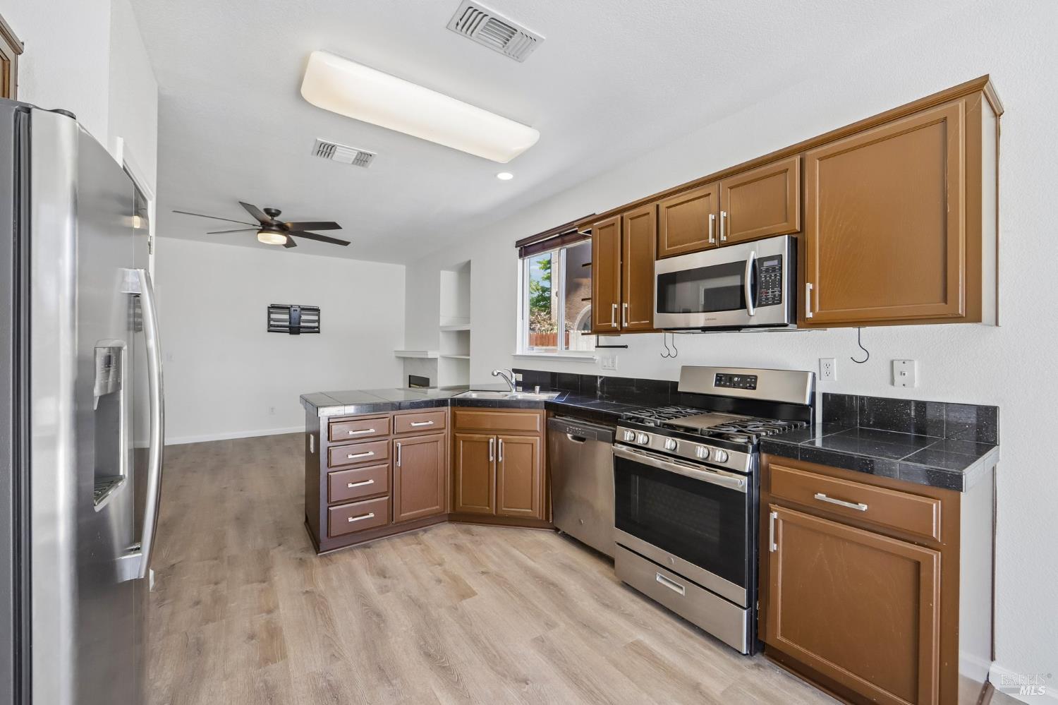 705 Chateau Circle Vacaville CA 95687