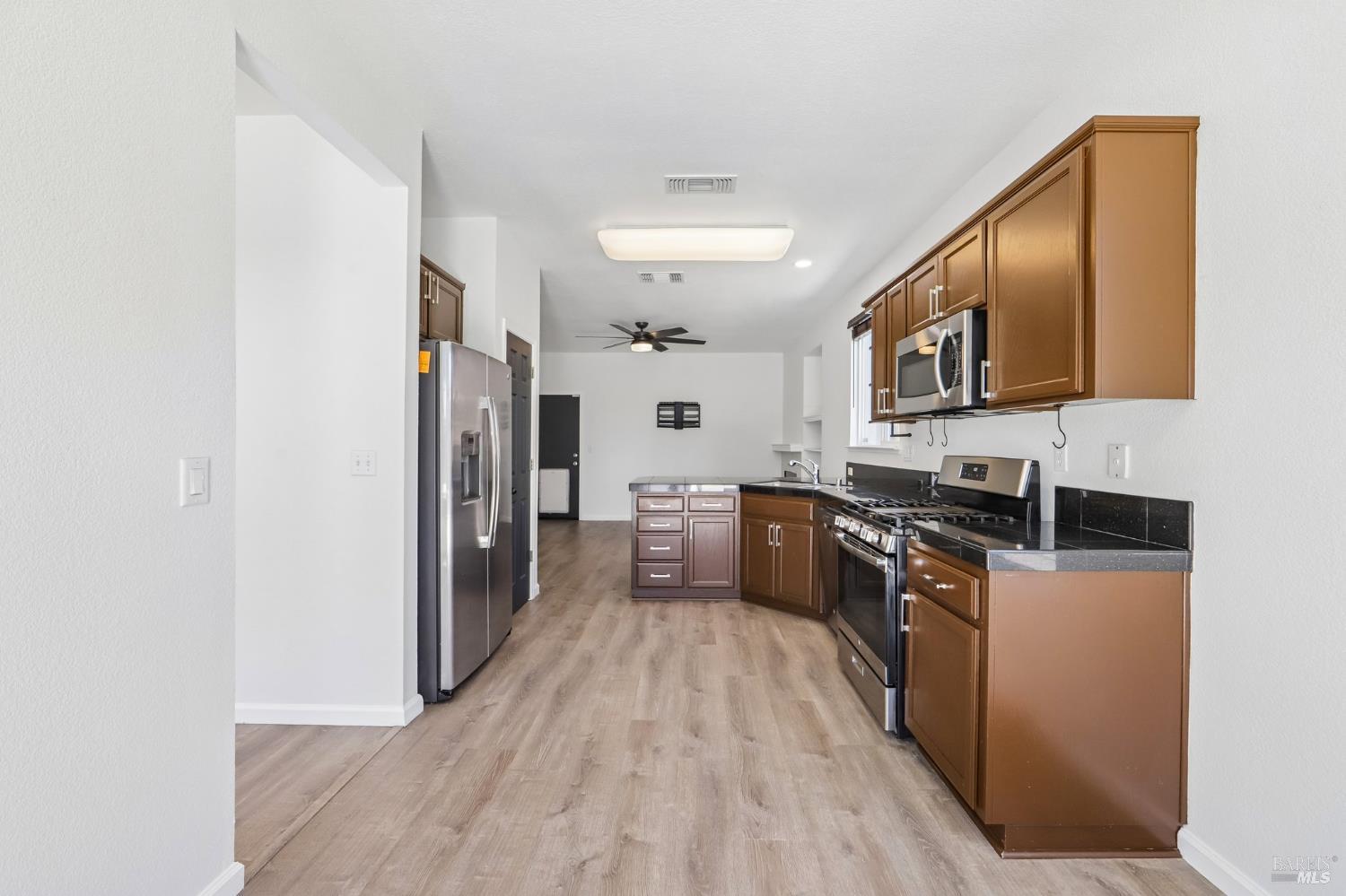 705 Chateau Circle Vacaville CA 95687