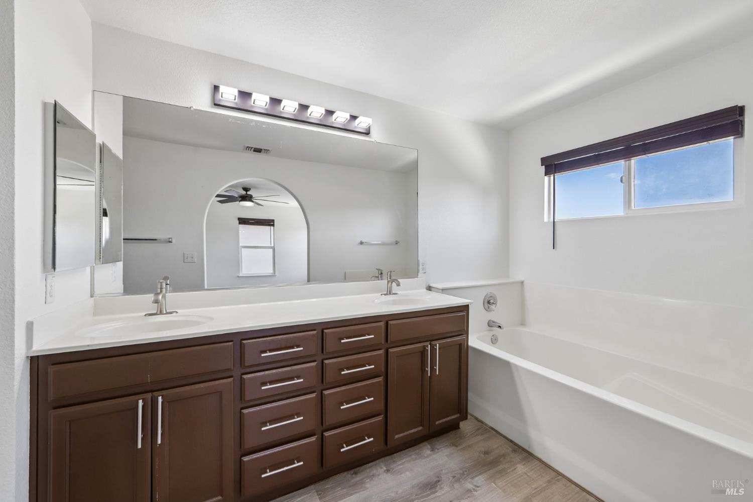 705 Chateau Circle Vacaville CA 95687