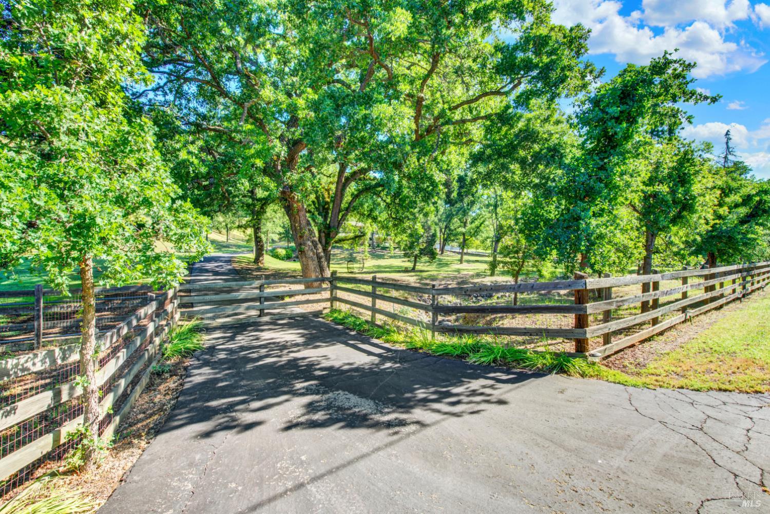 30 Oak Springs Drive Napa CA 94558