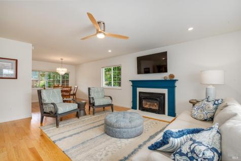 7000 Oak Leaf Drive Santa Rosa CA 95409