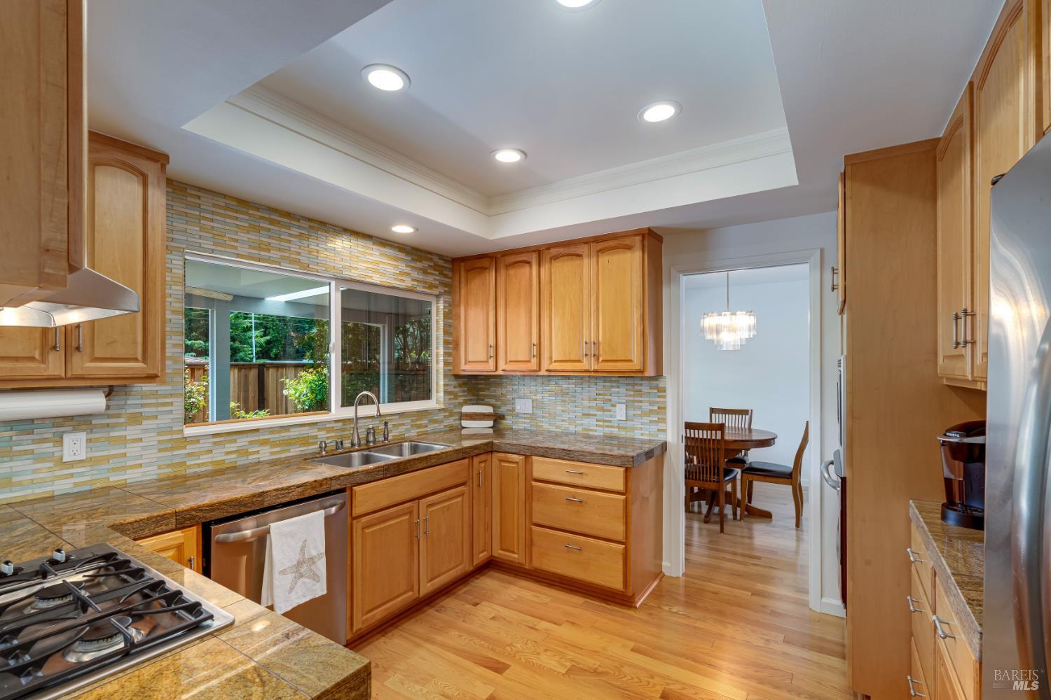 7000 Oak Leaf Drive Santa Rosa CA 95409