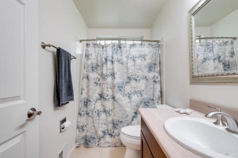 7000 Oak Leaf Drive Santa Rosa CA 95409