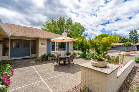 7000 Oak Leaf Drive Santa Rosa CA 95409